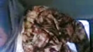 गुबगुबीत गोरे केसांची काउगर्ल प्रचंड लूट असलेली आंतरजातीय 4some चा आनंद घेते
